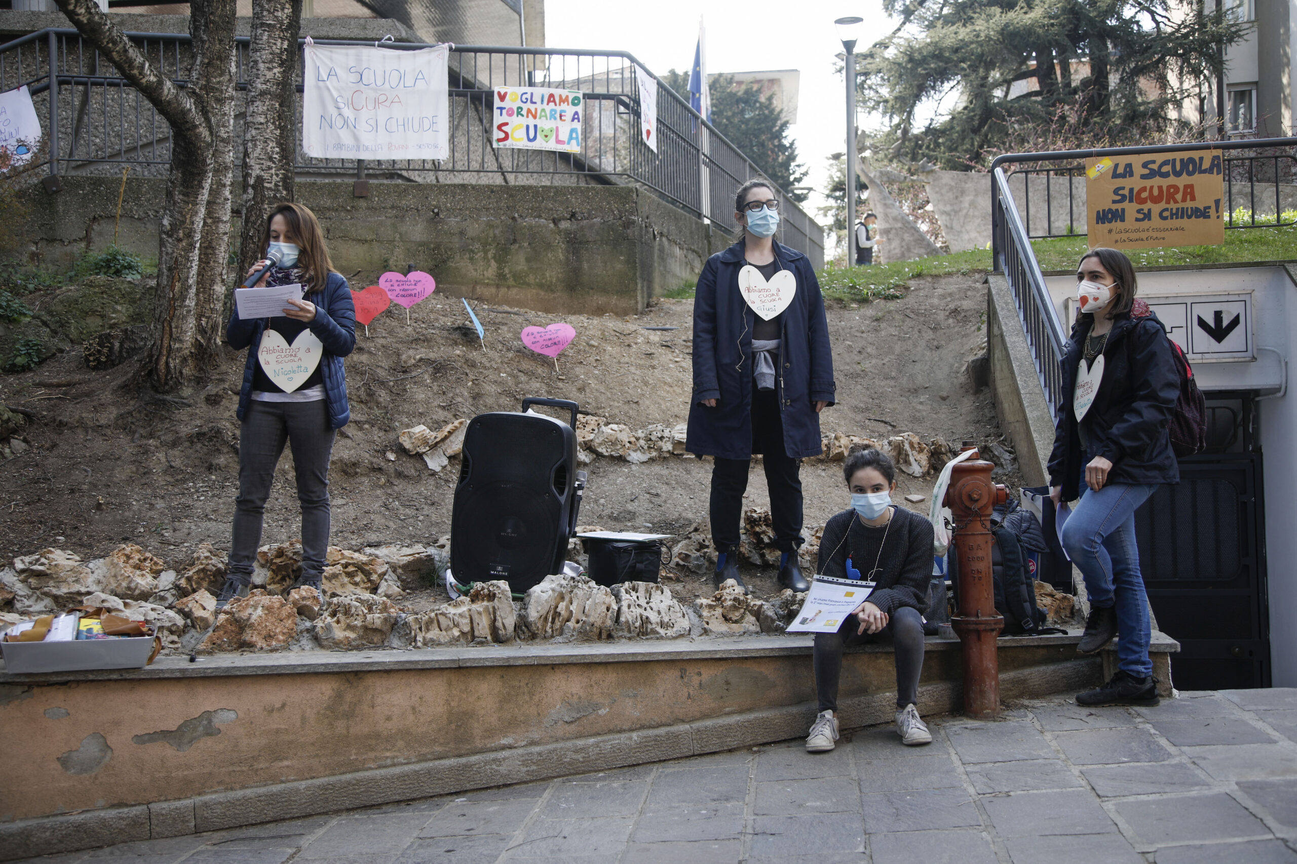 sesto san giovanni manifestazione abbiamo a cuore la scuola