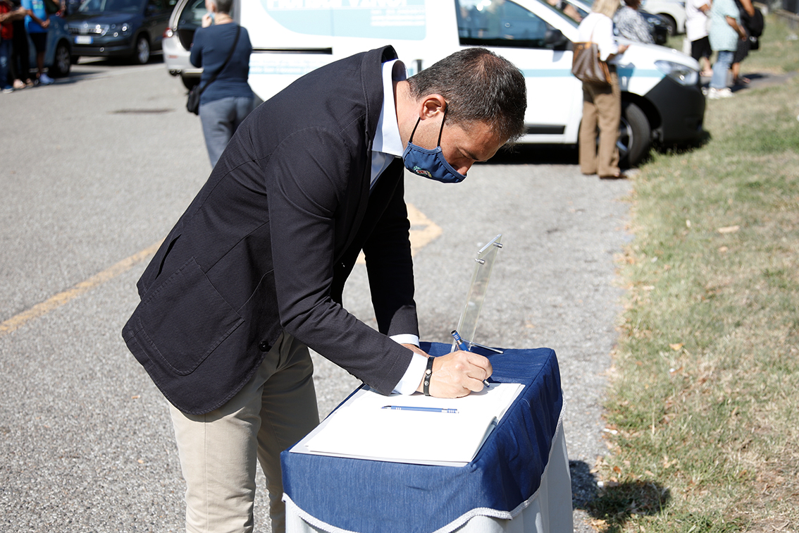 sesto san giovanni: funerale di fabio mosca