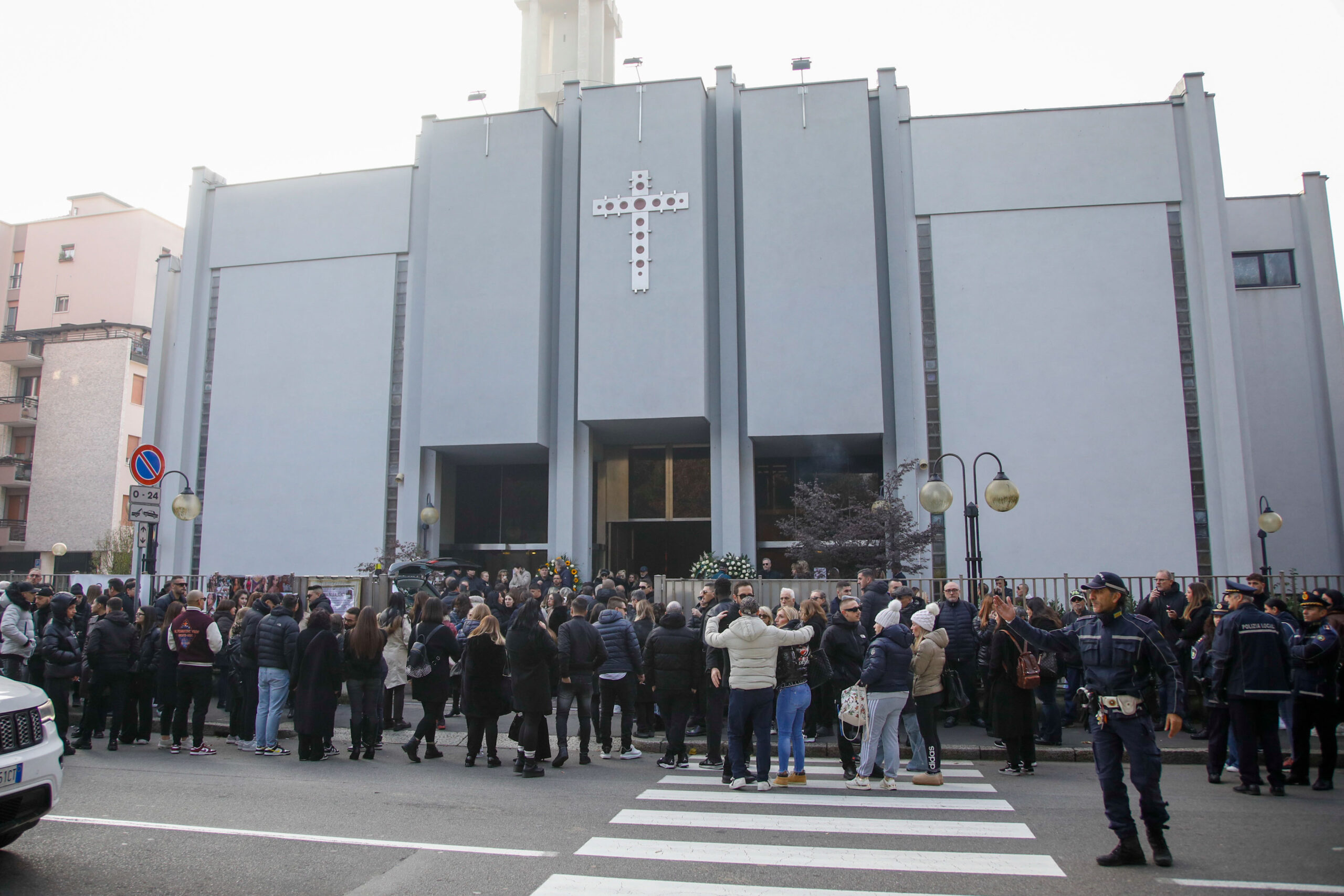 Funerali di Arianna Paola Alberga Cologno Monzese